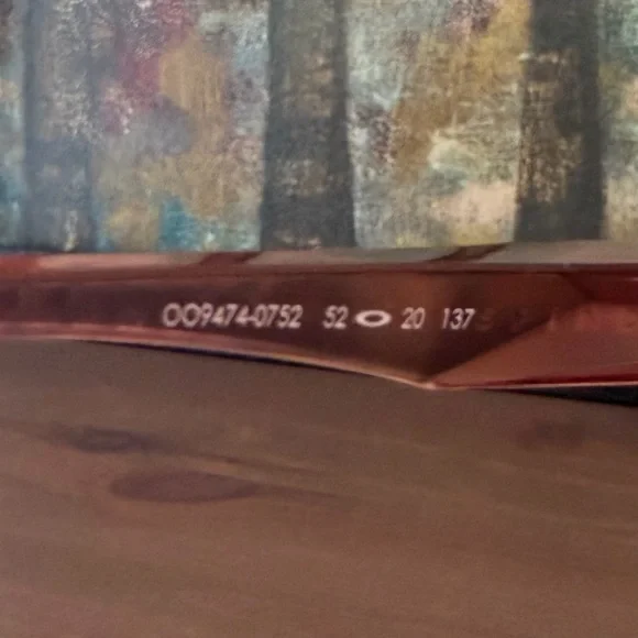 NWOT - Oakley Sprindrift Women's Berry Sunglasses with Polarized Lenses - Picture 8 of 10